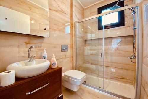 Kusadasi'nda Havuzlu L�x Villa Miray B2