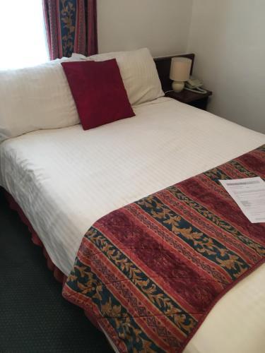 Waverley Hotel