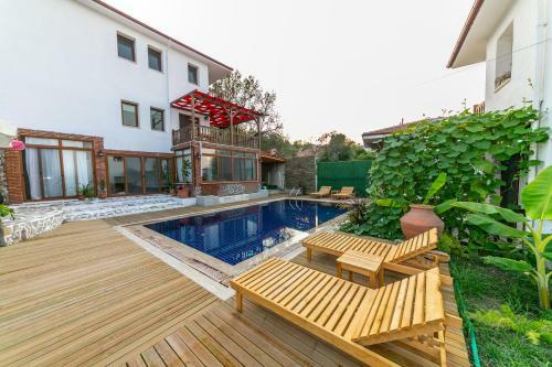 Jasmin Villa With Pool Daily Weekly Rentals