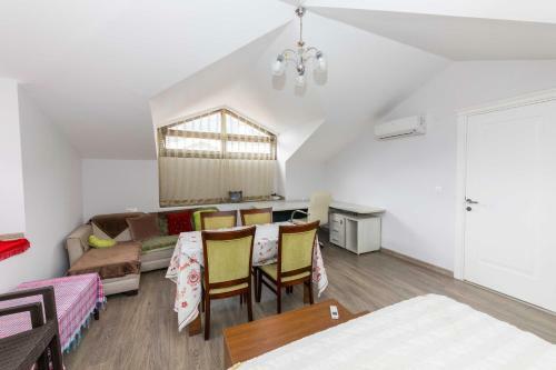 Villa Gunes Icmeler Daily Weekly Rentals