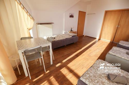 Apartamento Noclegi Kocmyrz�wka
