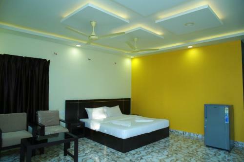 Hotel Honey Hives
