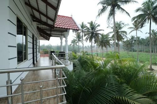 Hotel Coorg Dew Drops Resort & Spa