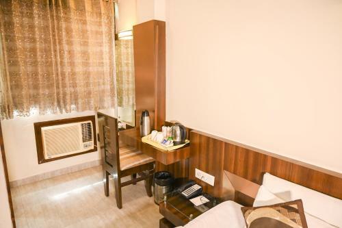 Hotel Ravisha Continental