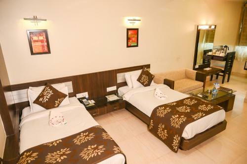 Hotel Ravisha Continental