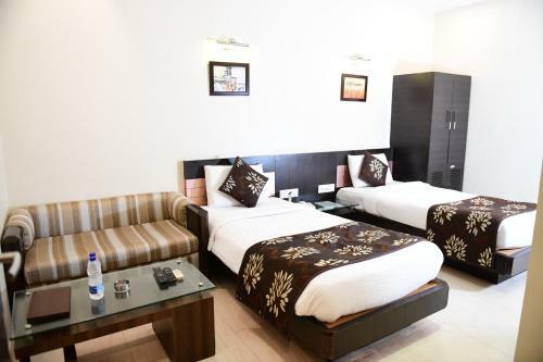 Hotel Ravisha Continental