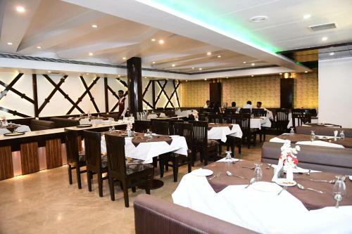 Hotel Ravisha Continental