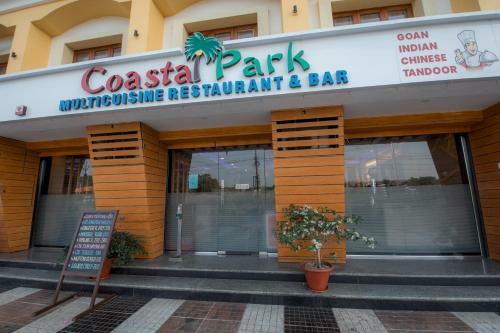 Hotel Raj Resort