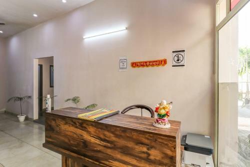 Hotel Oyo 82564 Blue Moon Residency