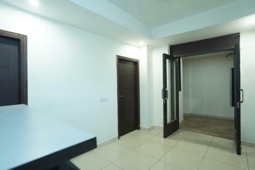 Oyo 86335 Hotel Grey Orchid