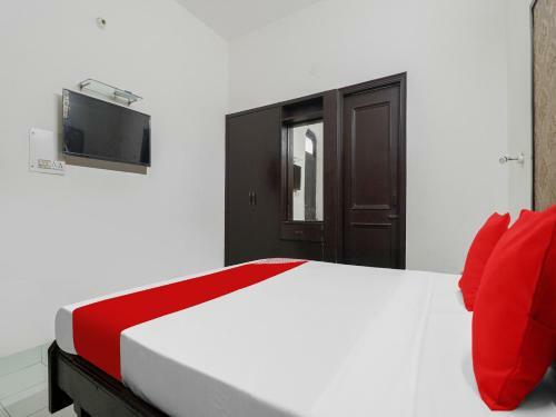 Oyo 85711 Hotel Malwa