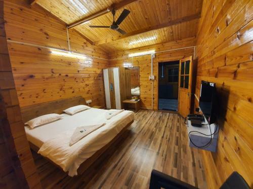 Hotel Tarkarli Cottage