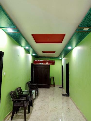 Hotel Akshay Palace