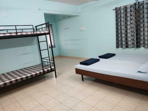 Yatri 700 Home Stay
