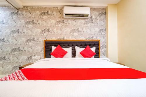 Oyo 81625 Hotel Radhika