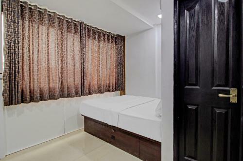 Hotel Oyo Flagship 81436 Palace Lodge