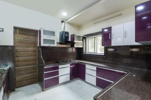 Hostal Oyo Home 79880 Dk Homes