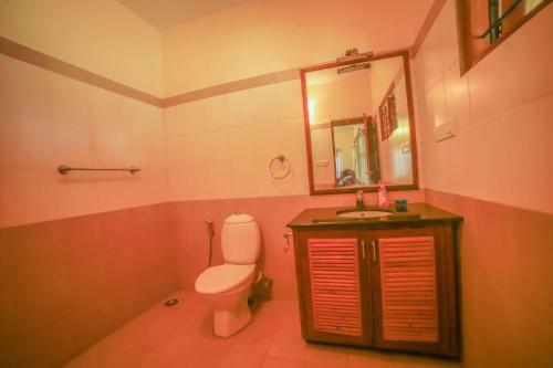 Java Hills Estate Homestay