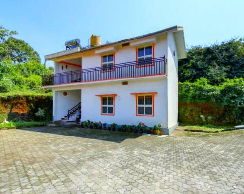 Stayincoorg.