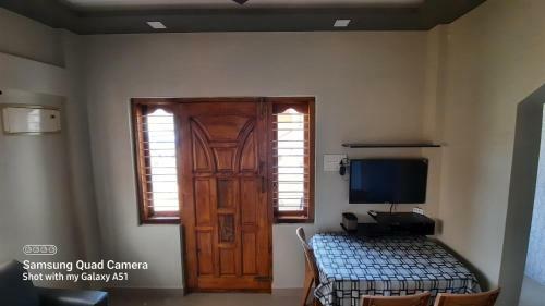 Apartamento Varam Homestay