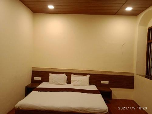 Preeti Hotel