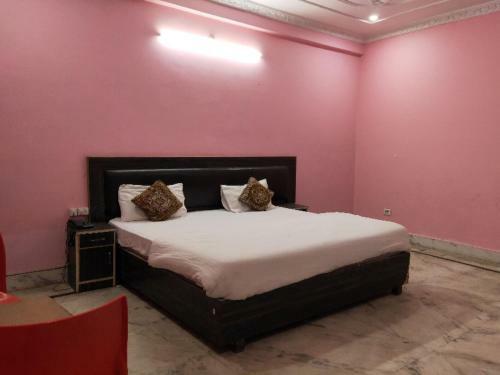 Hotel Oyo 80780 Gaurav Inn