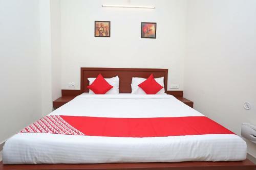 Hotel Collection O 39716 Sarovar Inn