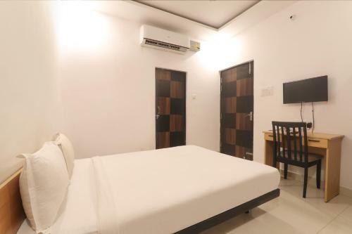 Fabhotel Ss International