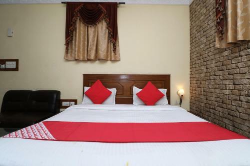 Collection O 30858 Hotel Sp Rooms