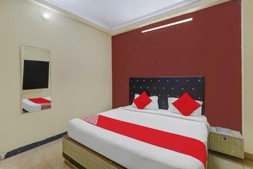 Oyo 82576 Hotel Devpuri Inn