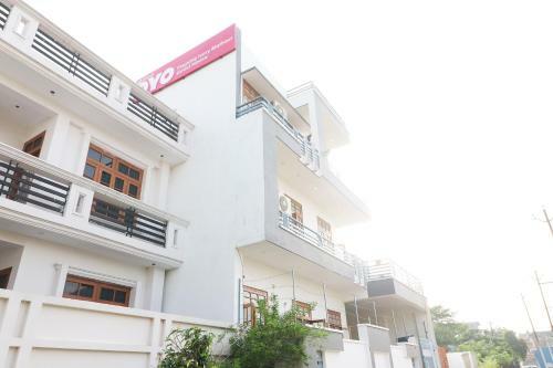 Hotel Oyo Flagship 83077 Krishna Stay Inn