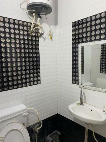 Chemis Inn Hotel Krishna Palace