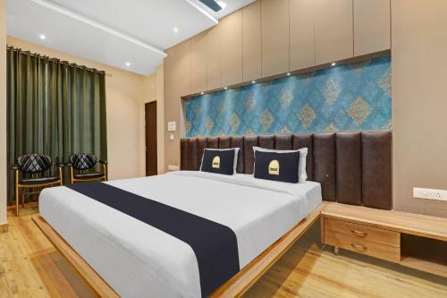 Hotel Townhouse Oak Olive Crown