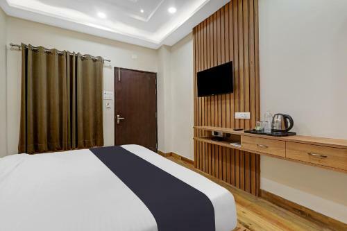 Hotel Townhouse Oak Olive Crown