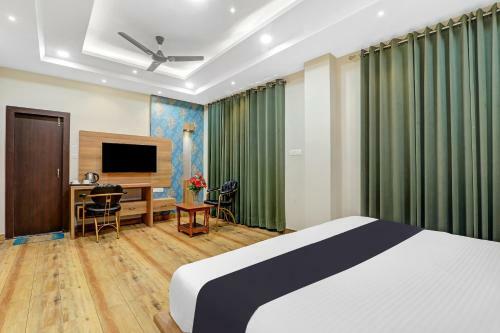 Hotel Townhouse Oak Olive Crown
