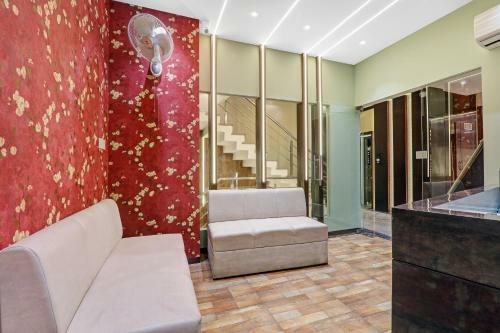 Hotel Townhouse Oak Olive Crown