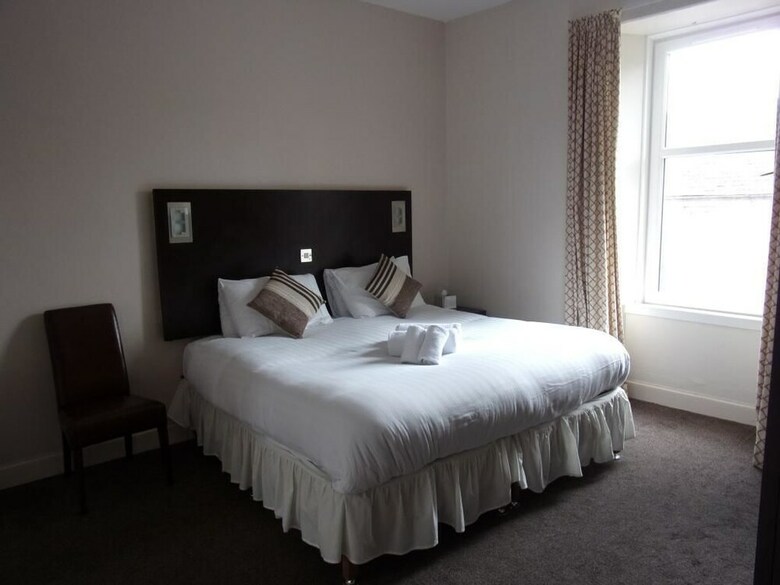Richmond Arms Hotel