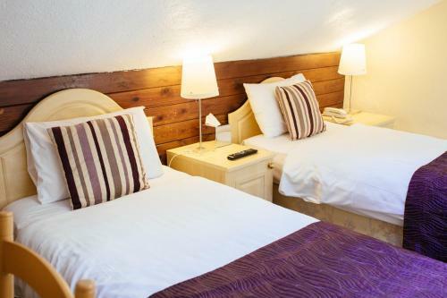 Pymgate Lodge Airport Hotel