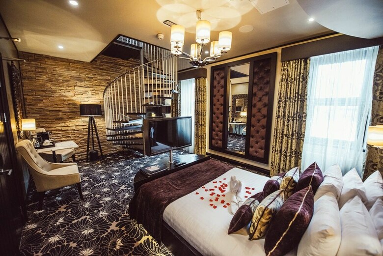 The Torrance Hotel