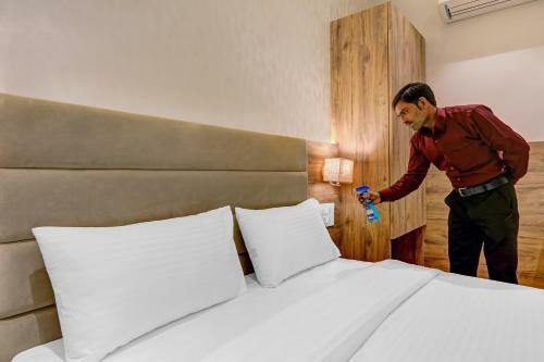 Hotel Townhouse Oak 85944 Pratham Inn