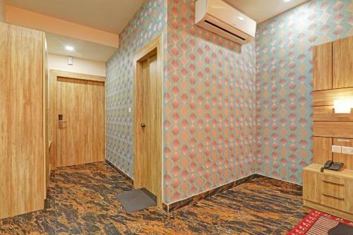 Hotel Townhouse Oak Paras Inn