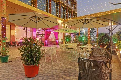 Hotel Townhouse Oak Paras Inn