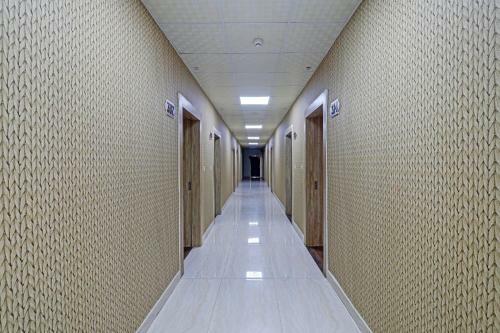 Hotel Townhouse Oak Paras Inn