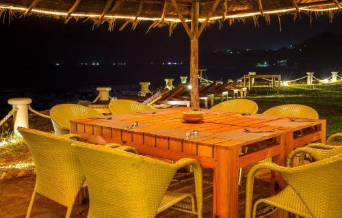 Bed & Breakfast Room In A Beach Resort