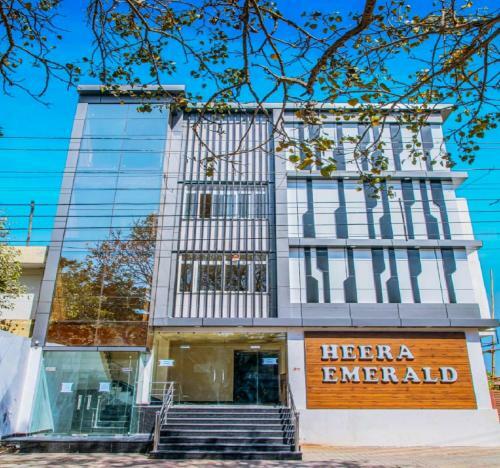 Hotel Heera Emerald