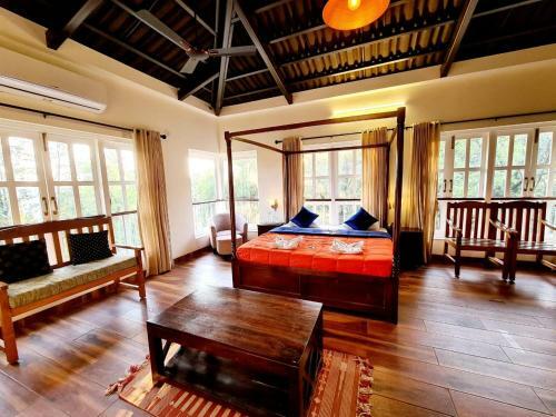 Antilia Villa - Luxurious/ac/swimming Pool