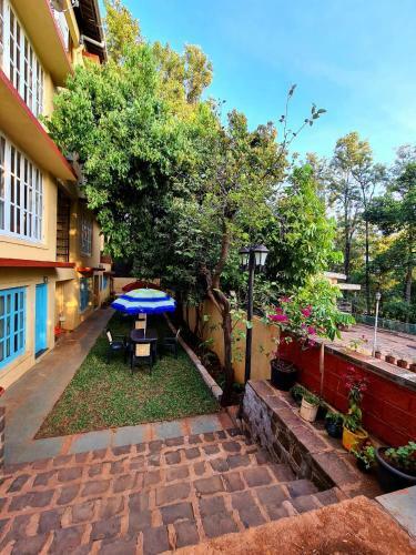 Antilia Villa - Luxurious/ac/swimming Pool