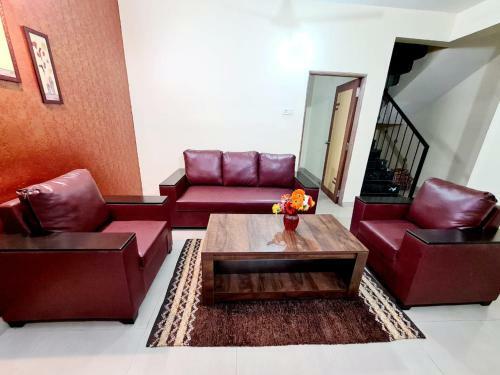 Oreo Villa With AC