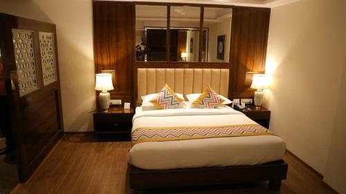 Oaktree Hotel