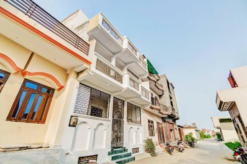 Oyo 47744 Hotel Pallavi Residency